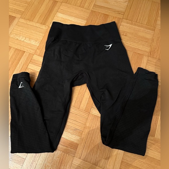 Black Seamless Leggings - Picture 2 of 3